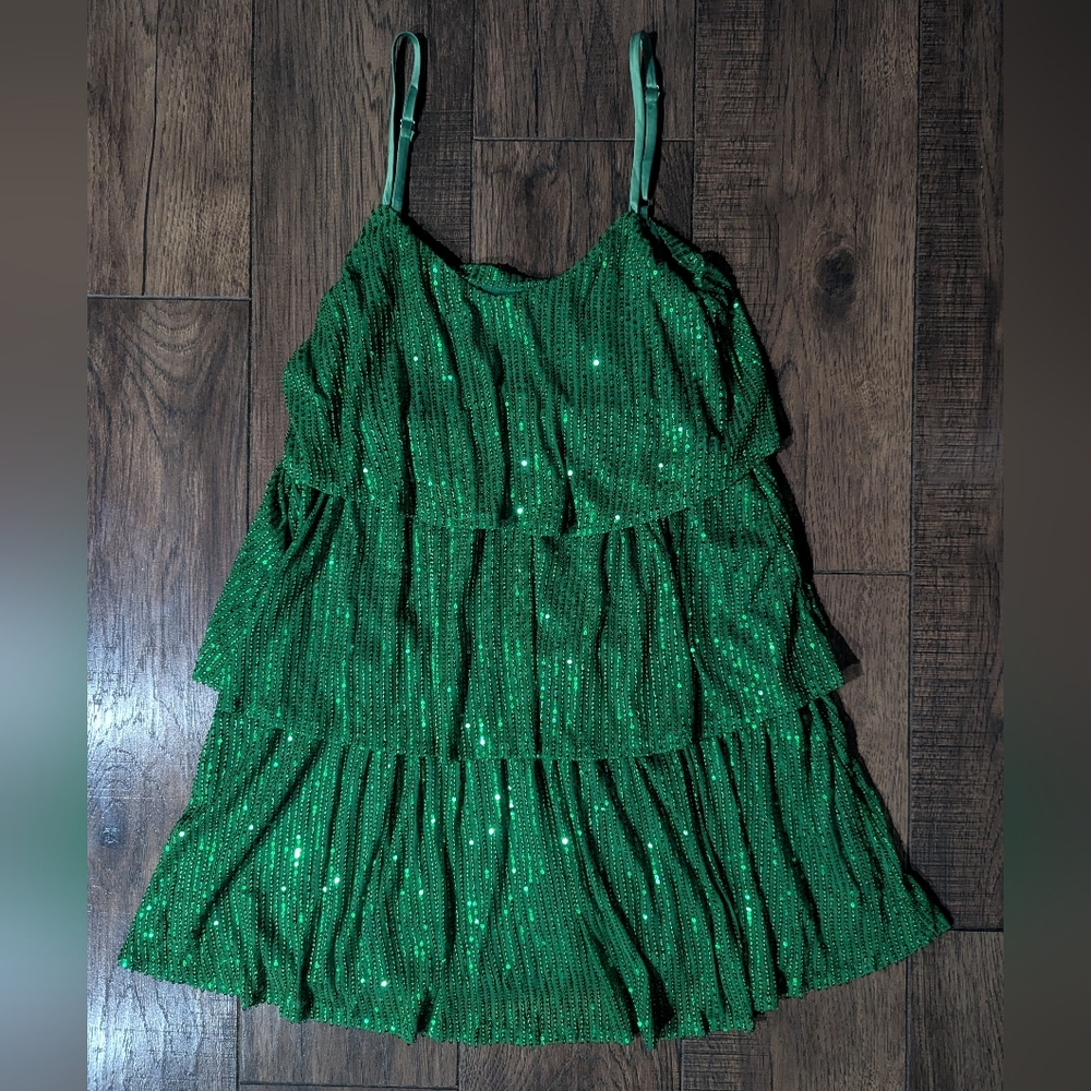FANSI NOVA Women's Emerald Green Sequined Triple Tiered Mini Dress Size S NWT